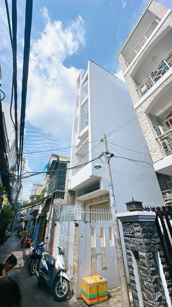 DIỆN TÍCH 41 M2 - 6T -THU NHẬP 40 TRIỆU THÁNG CÓ 6 TỶ Q4