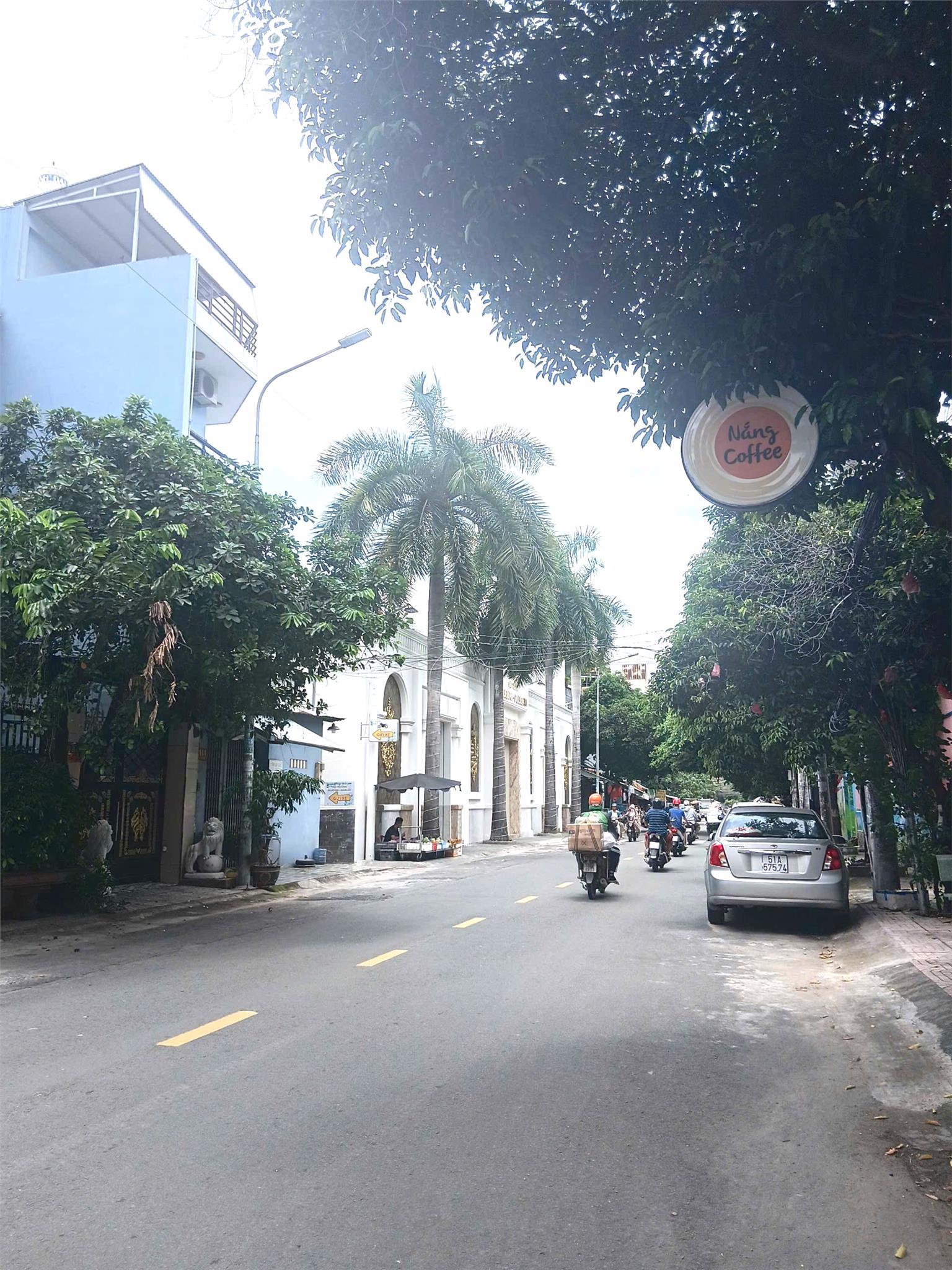 MẶT TIỀN KINH DOANH, NGANG LÍ TƯỞNG 5.3M , 4 TẦNG, 43M2 - SỔ HỒNG RIÊNG - GIÁ NHỈNH 8 TỶ TÍ