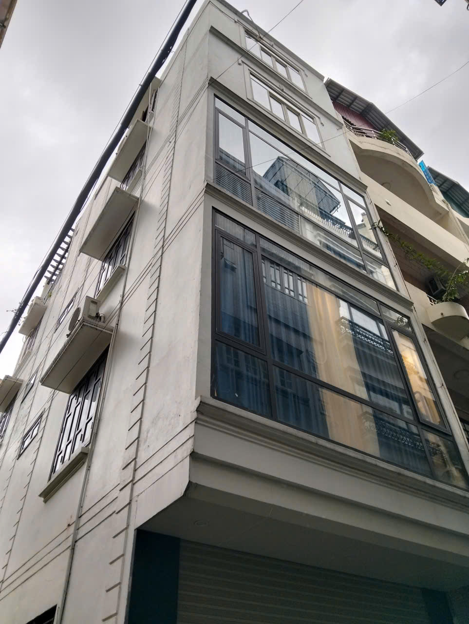 BÁN NHÀ LÔ GÓC – NGÕ 189 NGUYỄN NGỌC VŨ – 95M² x 5 TẦNG – MẶT TIỀN 4M – GIÁ 20 TỶ