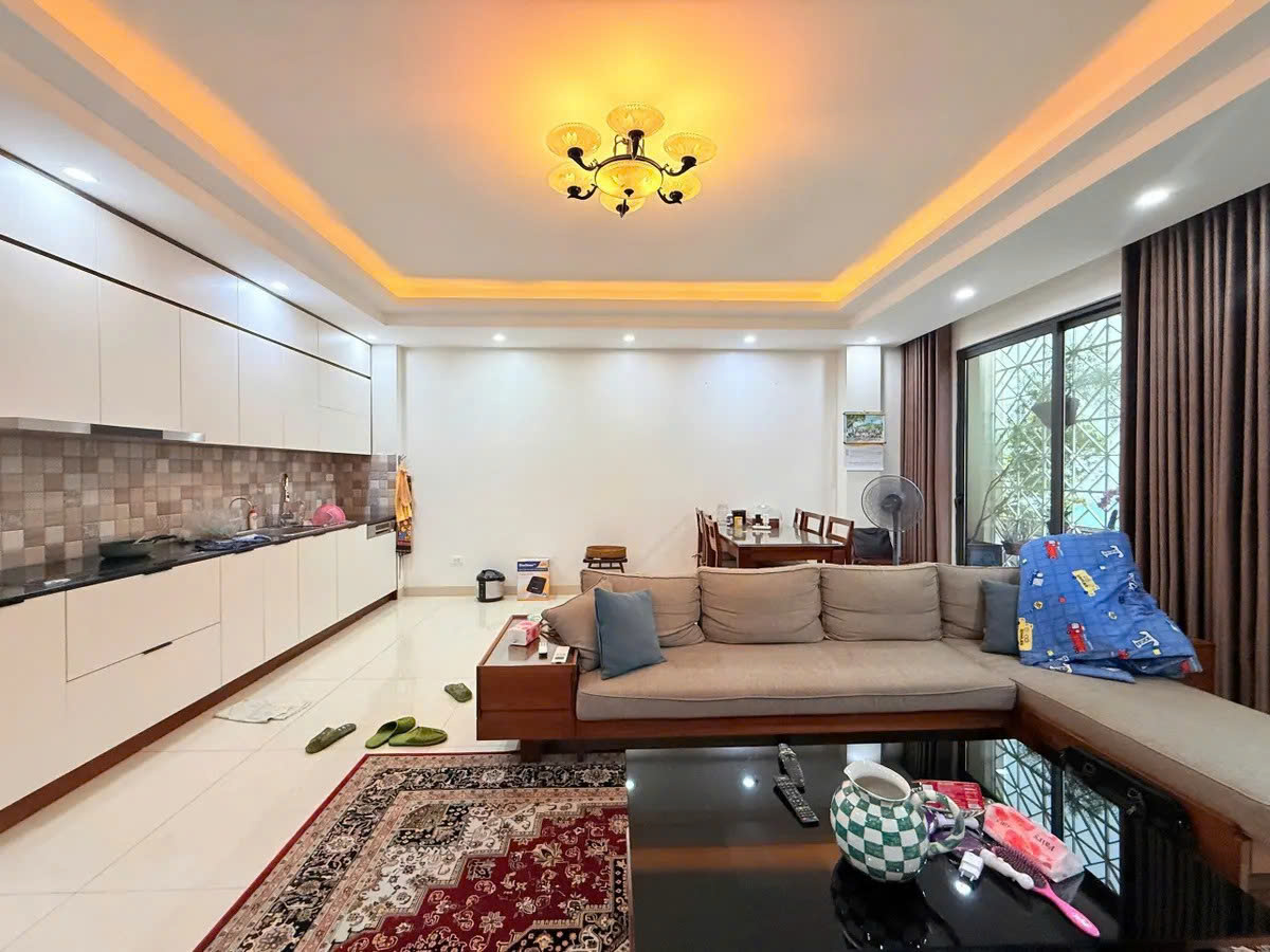 SIÊU PHẨM NHÀ PHÂN LÔ NGÕ 12 PHỐ TRẦN KIM XUYẾN 79 M² x 5 T- MT 5.8M GIÁ 35 TỶ Cầu Giấy