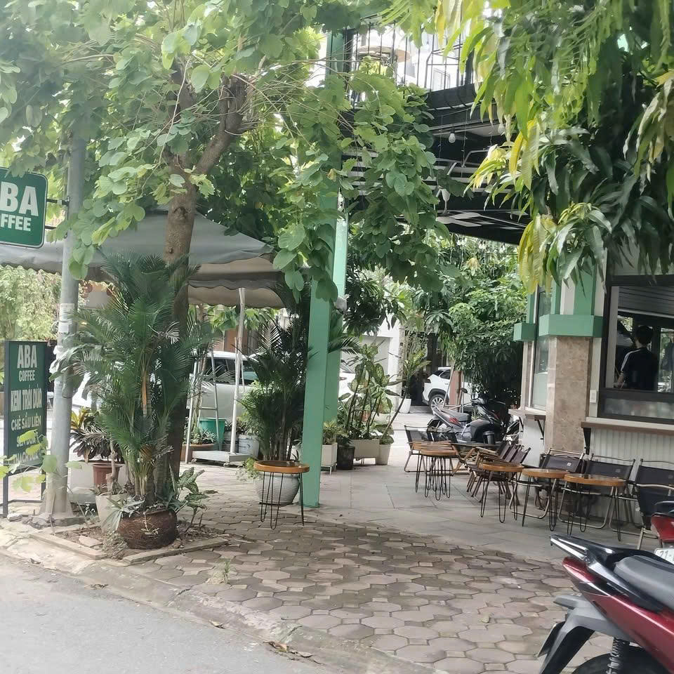 CHÍNH CHỦ CẦN SANG NHƯỢNG QUÁN CAFE LÔ GÓC 2 TẦNG LACASTA VĂN PHÚ, HÀ ĐÔNG