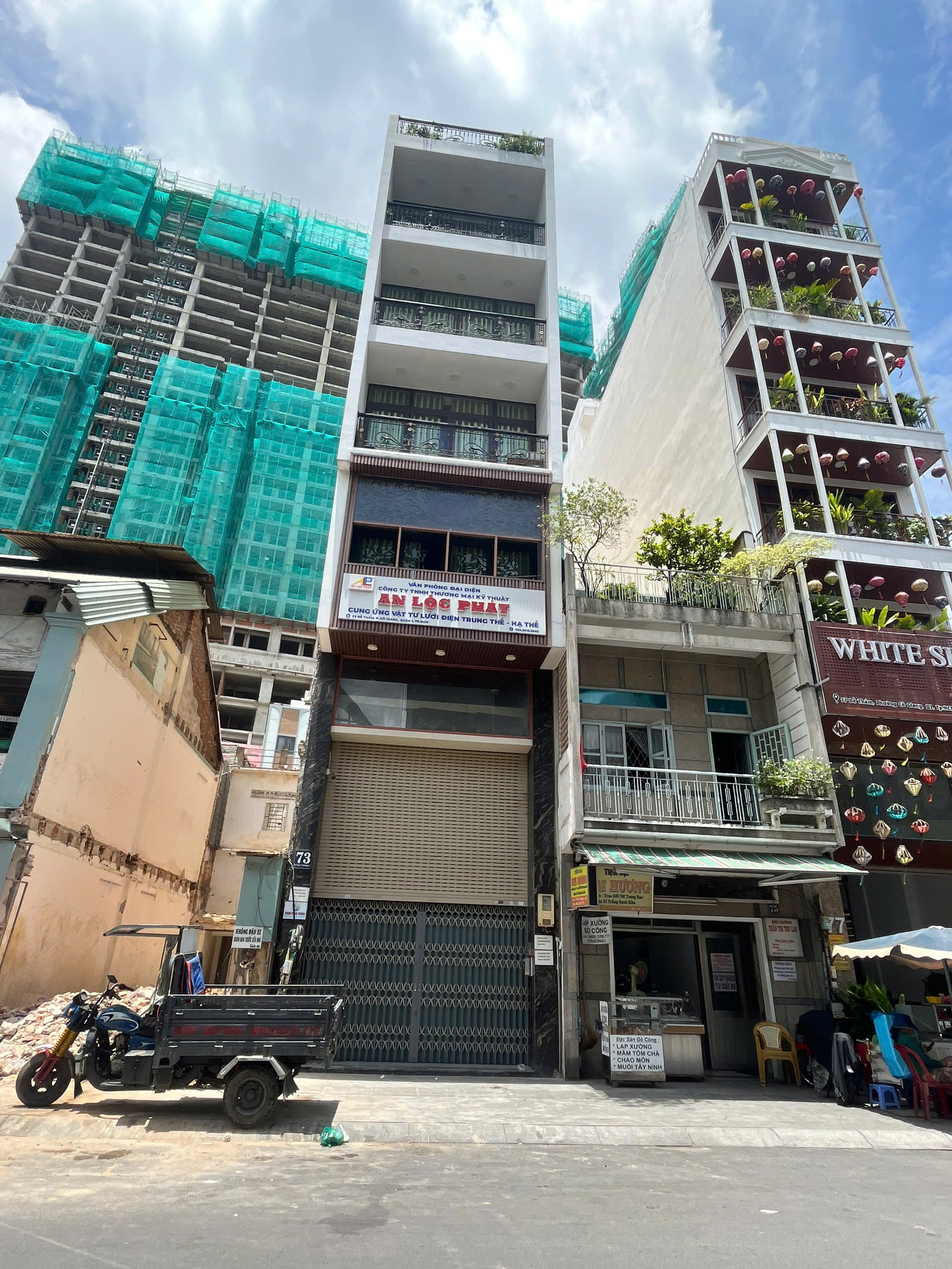 Bán Nhà Mặt Tiền 73 Đề Thám , Phường Cô Giang , Quận 1