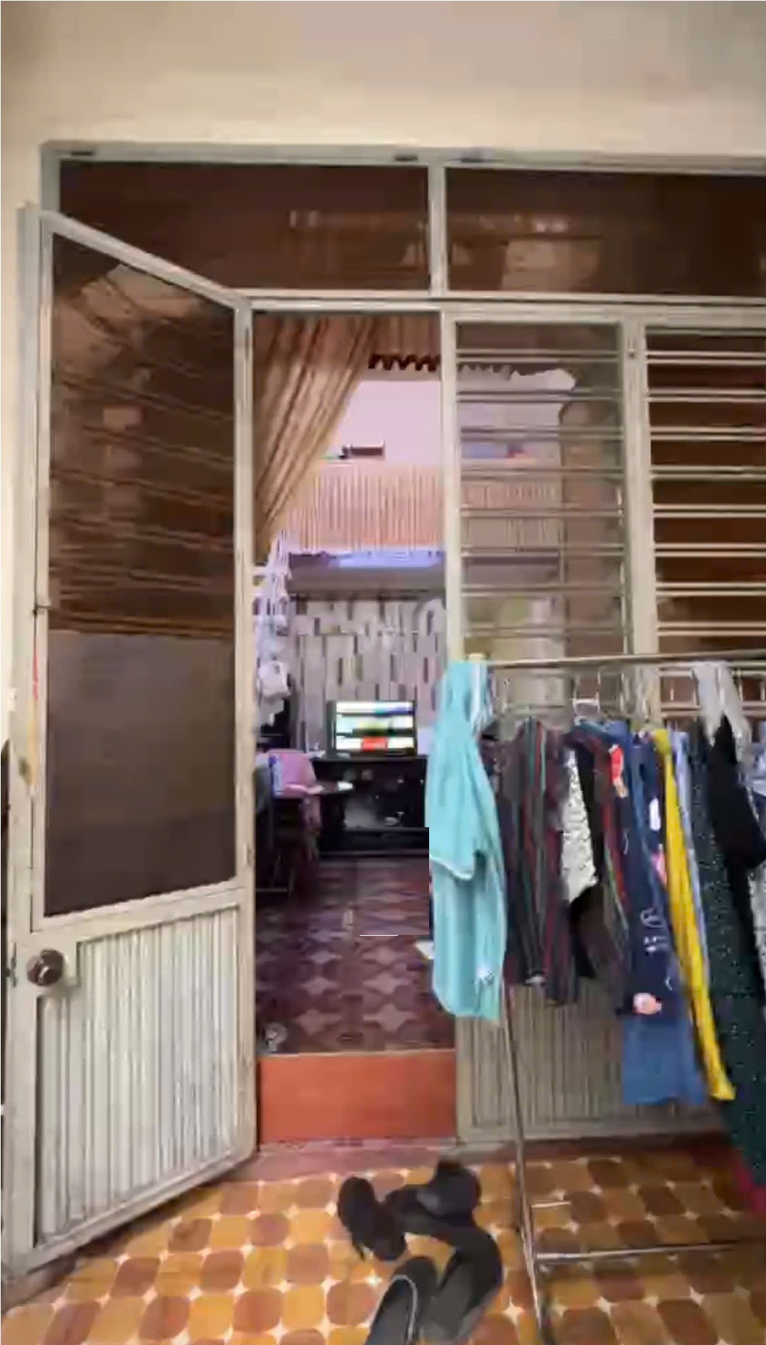 ♣ Nhà sát Võ Văn Tần, cạnh Aeonmall, 50m Ô tô đậu, 32m2, lửng sạch, 2.x tỷ