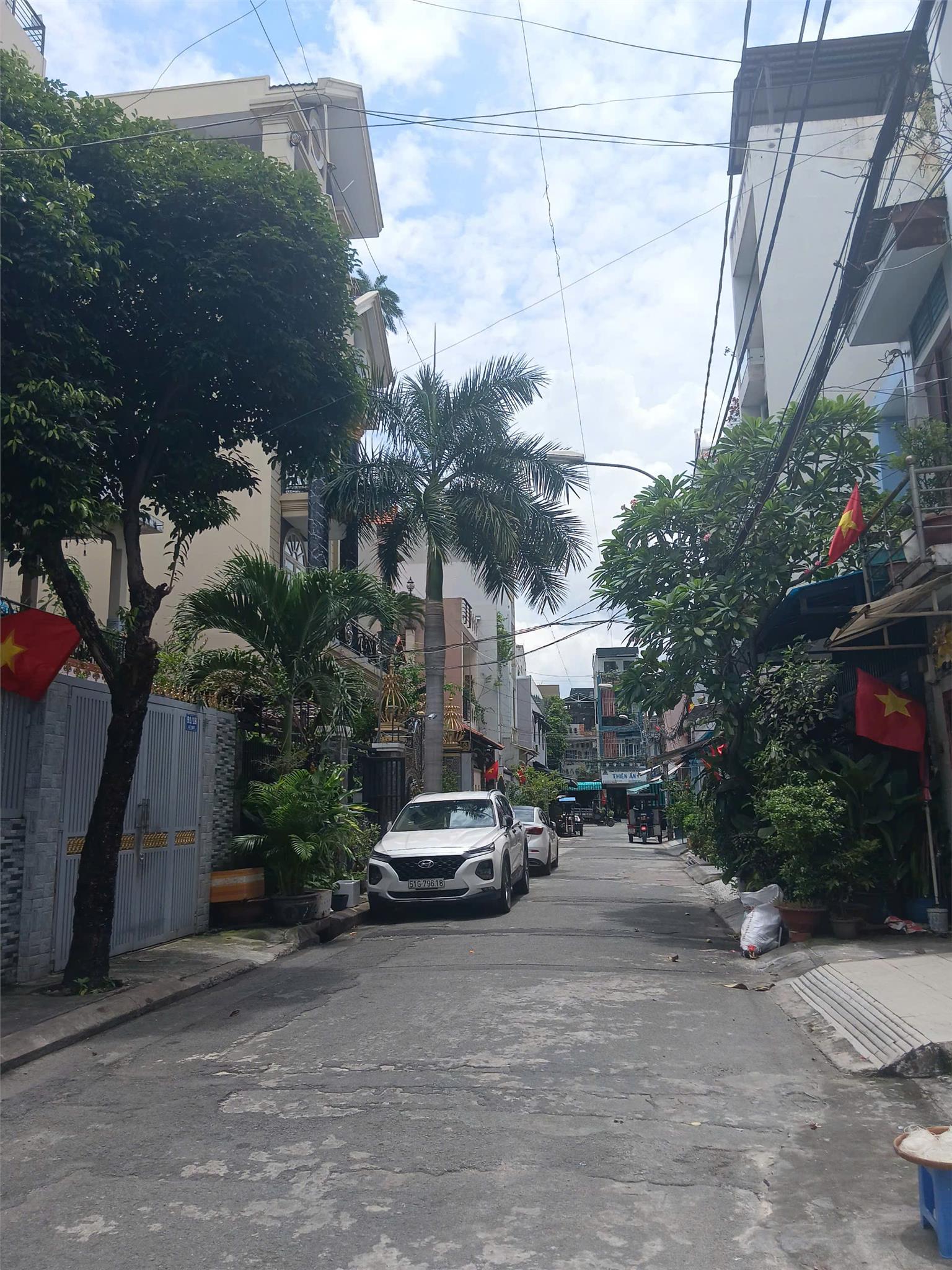 VỊ TRÍ VÀNG - OTO CẤT VÀO NHÀ - GÒ DẦU ,TÂN PHÚ - NGANG RỘNG 5,3M - SỔ HỒNG CHÍNH CHỦ, GIÁ CHỈ HƠN 8 TỶ