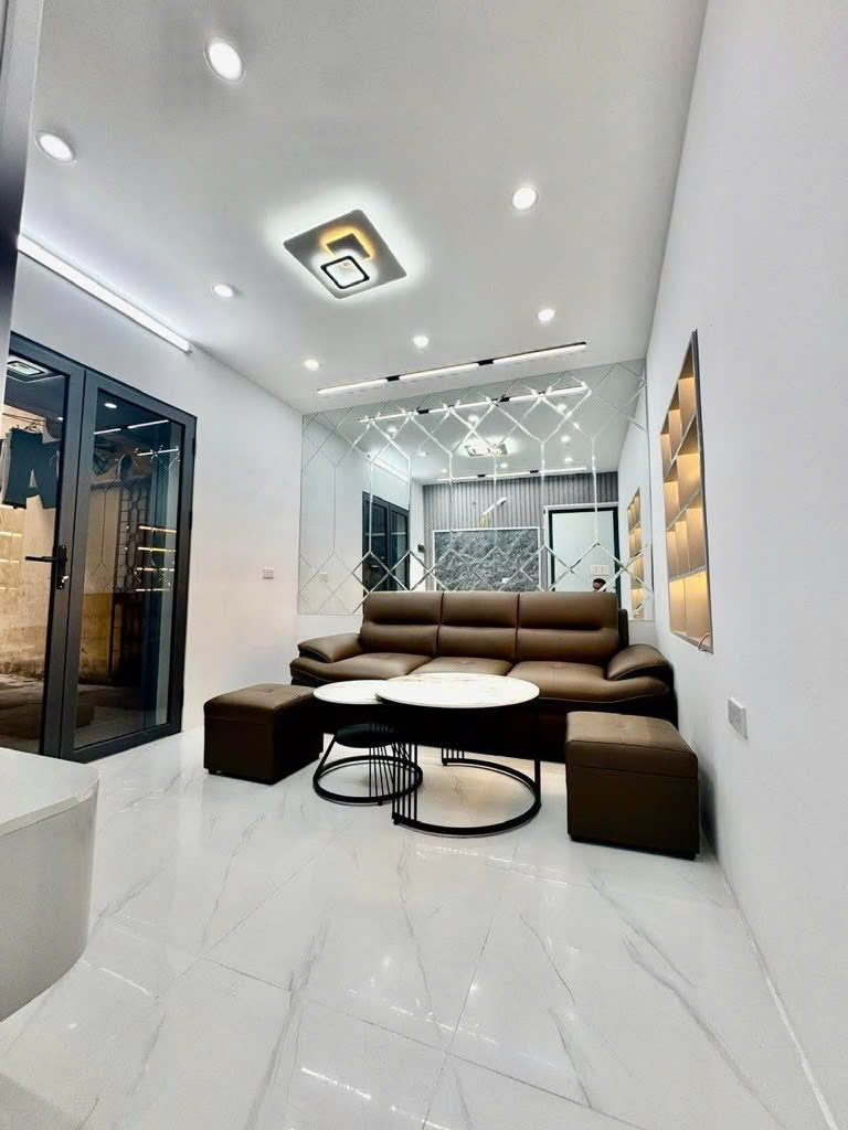 HÀNG HIẾM - TẬP THỂ TẦNG 1 - 80m2 - FULL NỘI THẤT - KINH DOANH ONLINE ĐỈNH - HƠN 3 TỶ