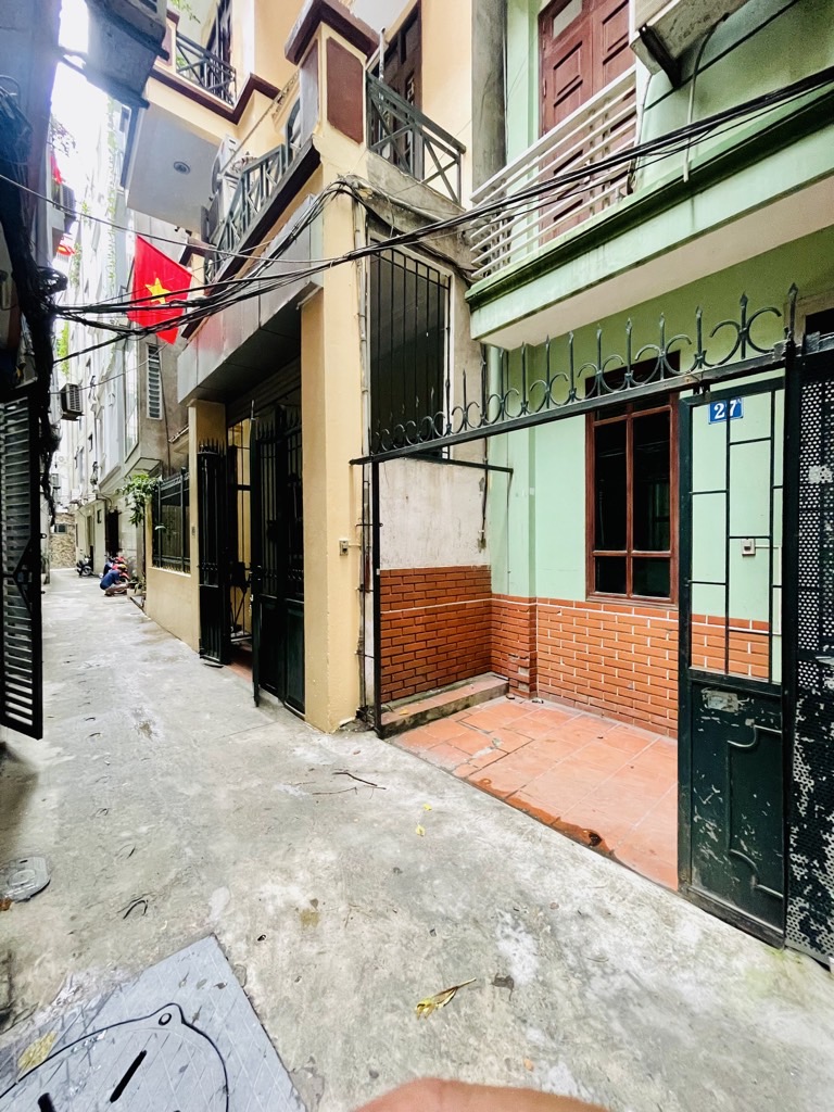 HÀNG HIẾM TRUNG TÂM CẦU GIẤY- 4 PHÒNG K.KÍN – GẦN HỒ THOÁNG _ 5 TẦNG – 30M2 – 8,25 TỶ.