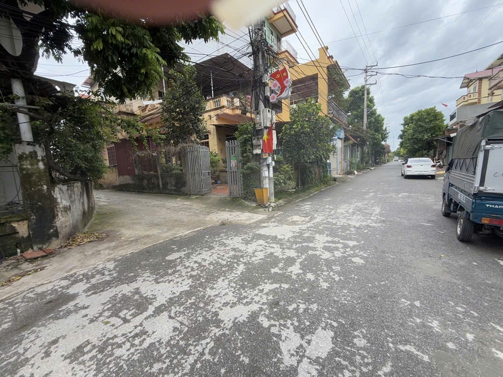 HOT !!!! Cần Bán Lô Đất Đẹp Tại Thôn Đại Đồng , Đại Mạch Đông Anh ô tô gần giá hiếm tại khu vực