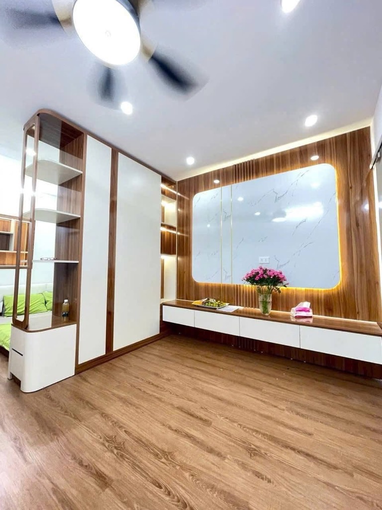 NHÀ TT TRUNG TÂM CẦU GIẤY-3 NGỦ-FULL NỘ THẤT-2 THOÁNG TRƯỚC SAU_ TẦNG 4-40.8/80M2- 4,35 TỶ.