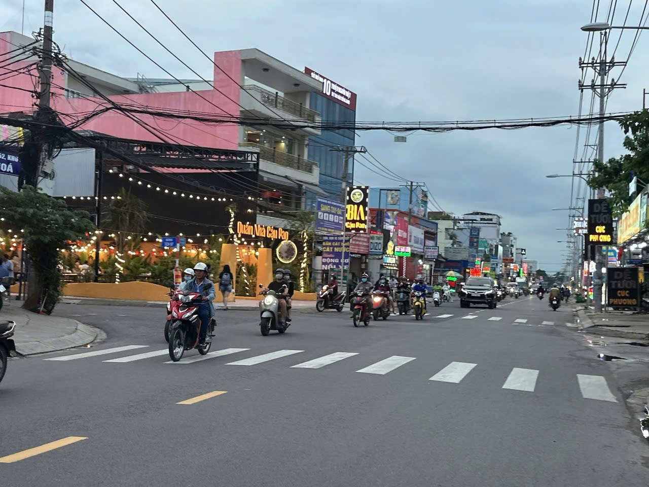 NGỘP quá NGỘP mặt tiền Nguyễn Ảnh Thủ Q12 ngang 4.5m 135m2 4 lầu KD đa ngành 14.8 tỷ.