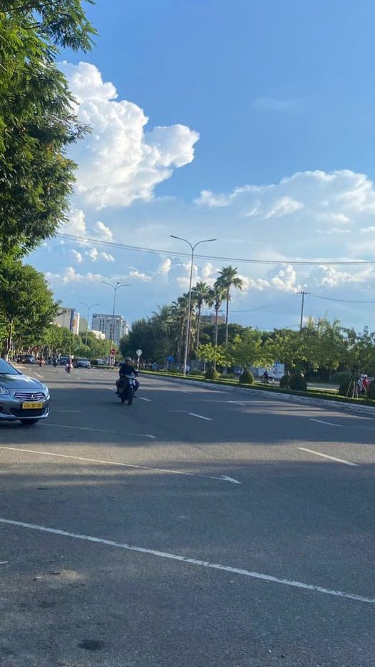 NHÀ MẶT TIỀN PHAN BÁ PHIẾN VỪA Ở VỪA KINH DOANH-DIỆN TÍCH KHỦNG- GIÁ TỐT