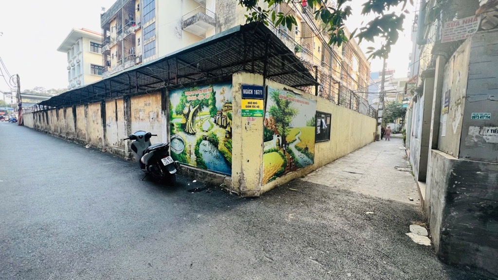 PHÂN LÔ 2 THOÁNG - SÂN VƯỜN - Ô TÔ ĐỖ CÁCH 20M-KHU VỰC TRUNG TÂM_ 3 TẦNG – 63M2- 15 TỶ.