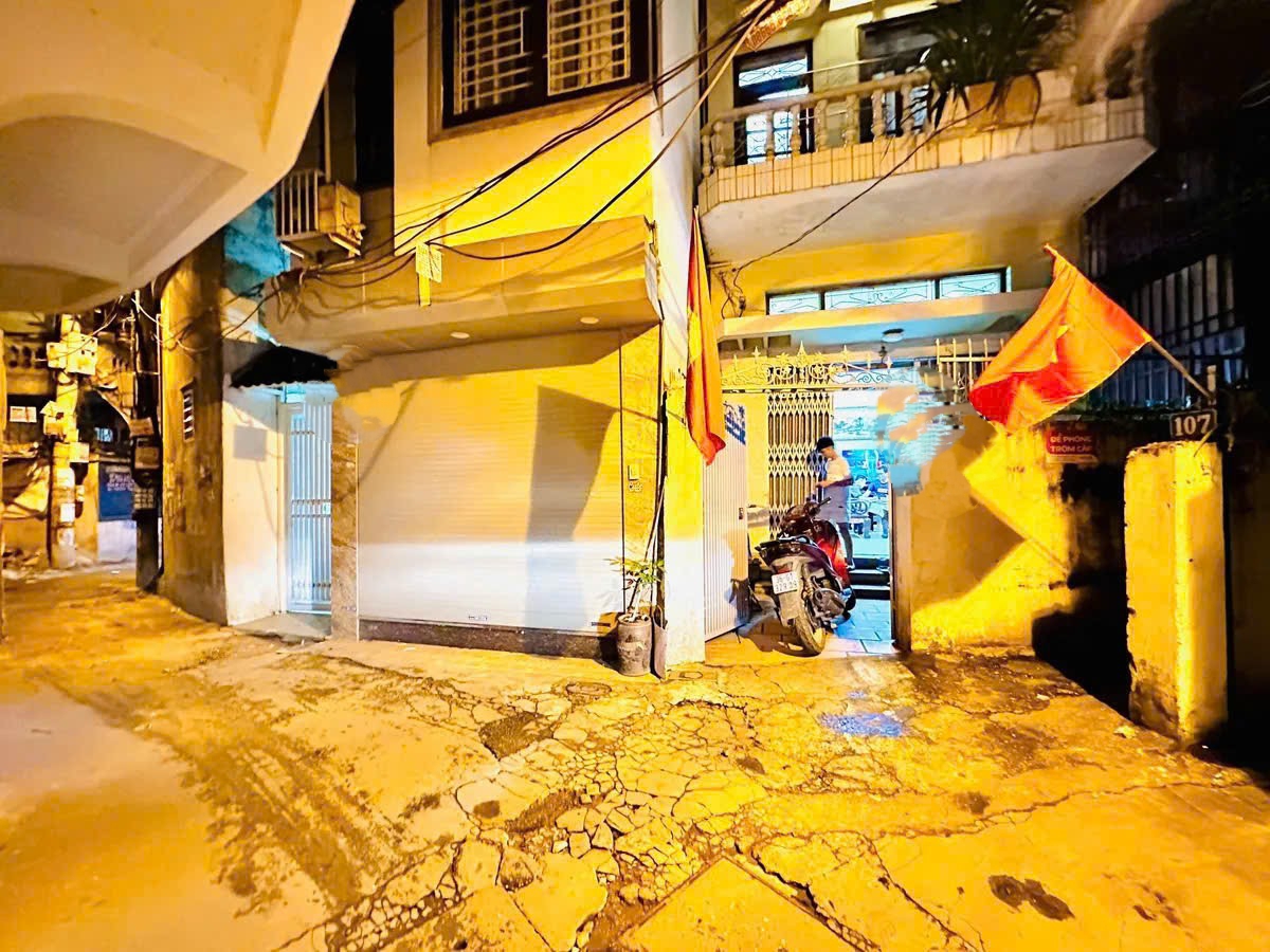 HÀO NAM.. - MẶT TIỀN RỘNG - NGÕ THÔNG KINH DOANH - DÒNG TIỀN - 65M² NHỈNH 15 TỈ