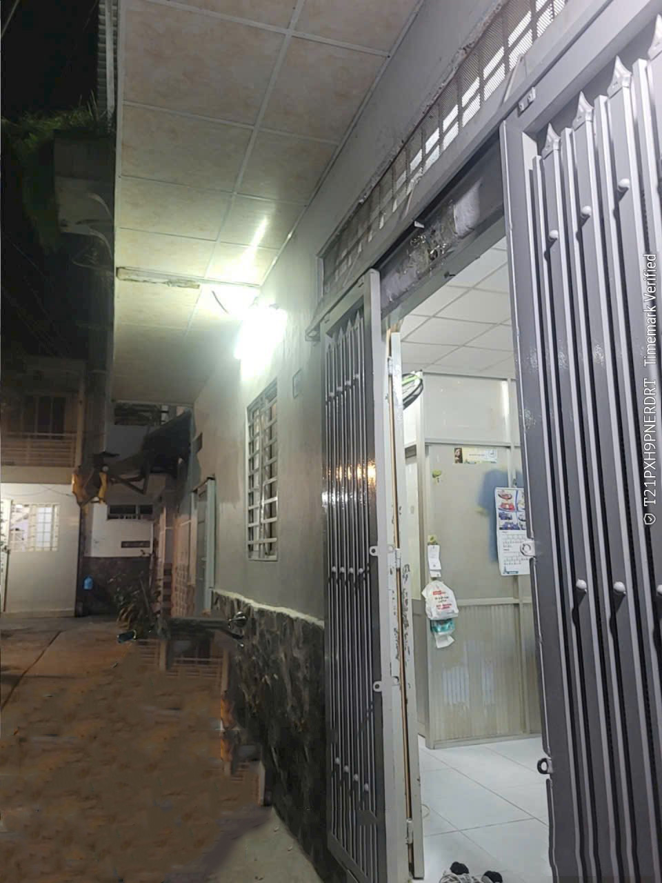 Giảm 200tr! Nhà Vuông 2 tầng HXH 28m2 – Lạc Long Quân Q11
