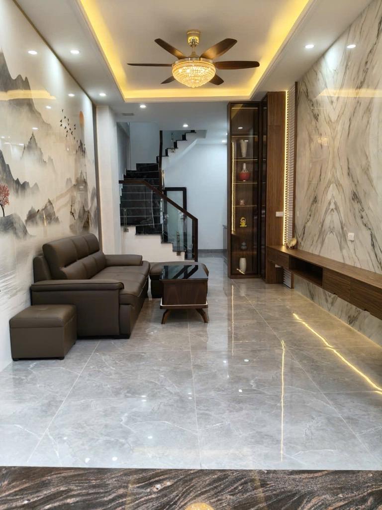 Nhà Mỹ Đình 35m2, 5 tầng, gần ô tô. Giá chỉ 6,3 tỷ, sổ đỏ chính chủ