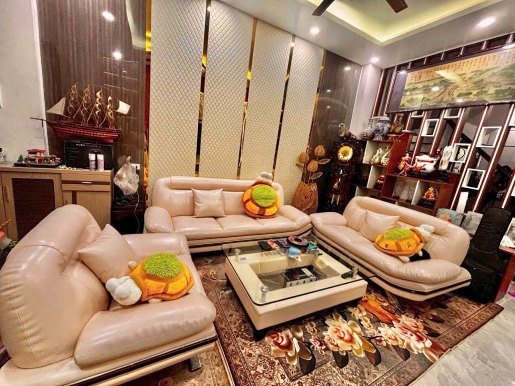 Bán nhà Đống Đa - Ngõ thoáng - Gara oto