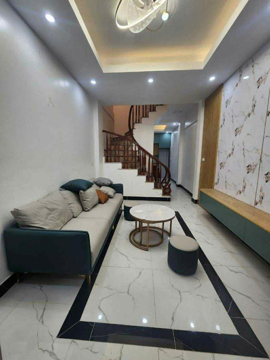 ĐƯỜNG NGUYỄN KHOÁI, NHÀ DÂN XÂY Ở - MẶT NGÕ - Ô TÔ 5TẠ ĐỖ CỬA - NGÕ THÔNG NHIỀU HƯỚNG - THOÁNG MÁT