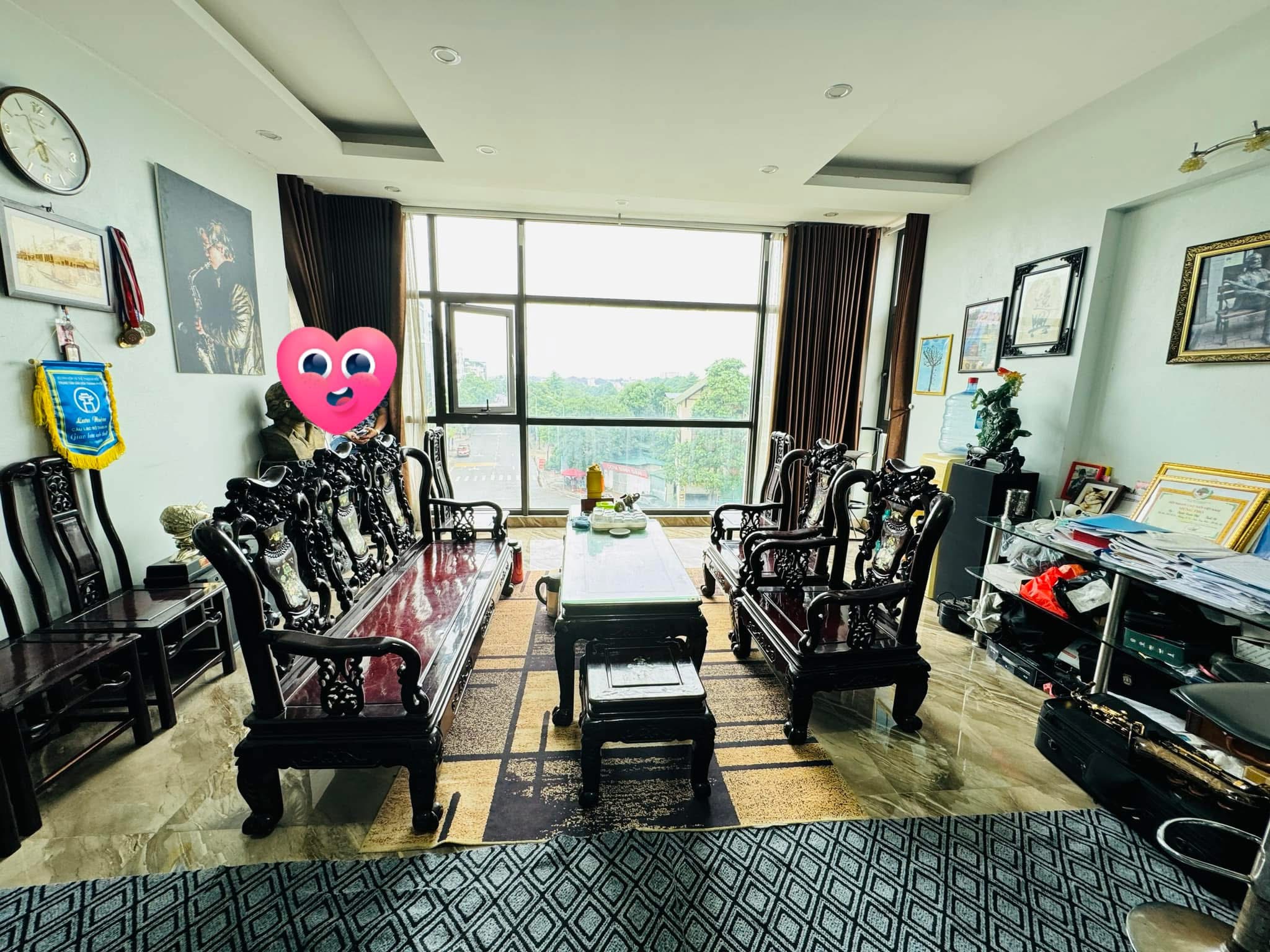 NHÀ ĐẸP, PHÂN LÔ, DÂN TRÍ CAO, Ở NGAY, NỘI THẤT XỊN, SÁT PHỐ, GARA Ô TÔ PHỐ TRUNG KÍNH TO.