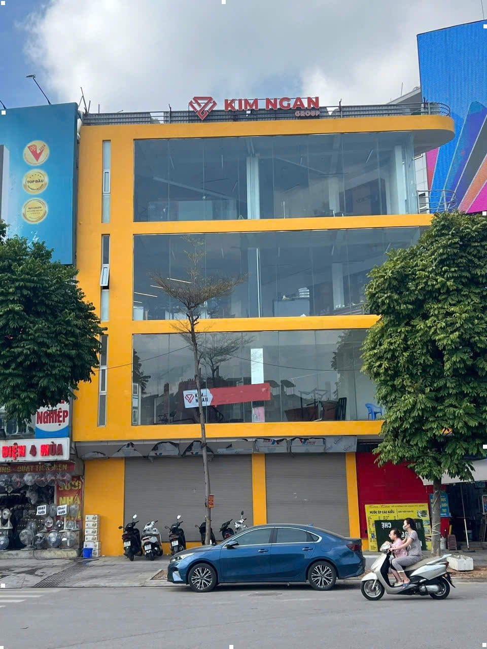 CHO THUÊ NHÀ HỒ HOÀNG CẦU ĐỐNG ĐA HÀ NỘI Diện tích : 125m2 x 3 tầng Mặt tiền : 7m