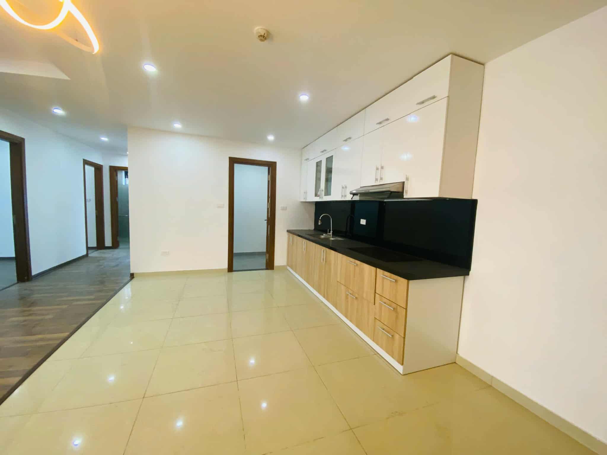 78m2