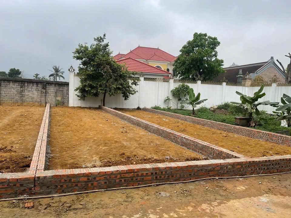 Đất nền Láng Hòa Lạc giá 2.1 tỷ diện tích 100m2 gần khu công nghệ cao – Nguyễn Hùng BĐS - 0989333012