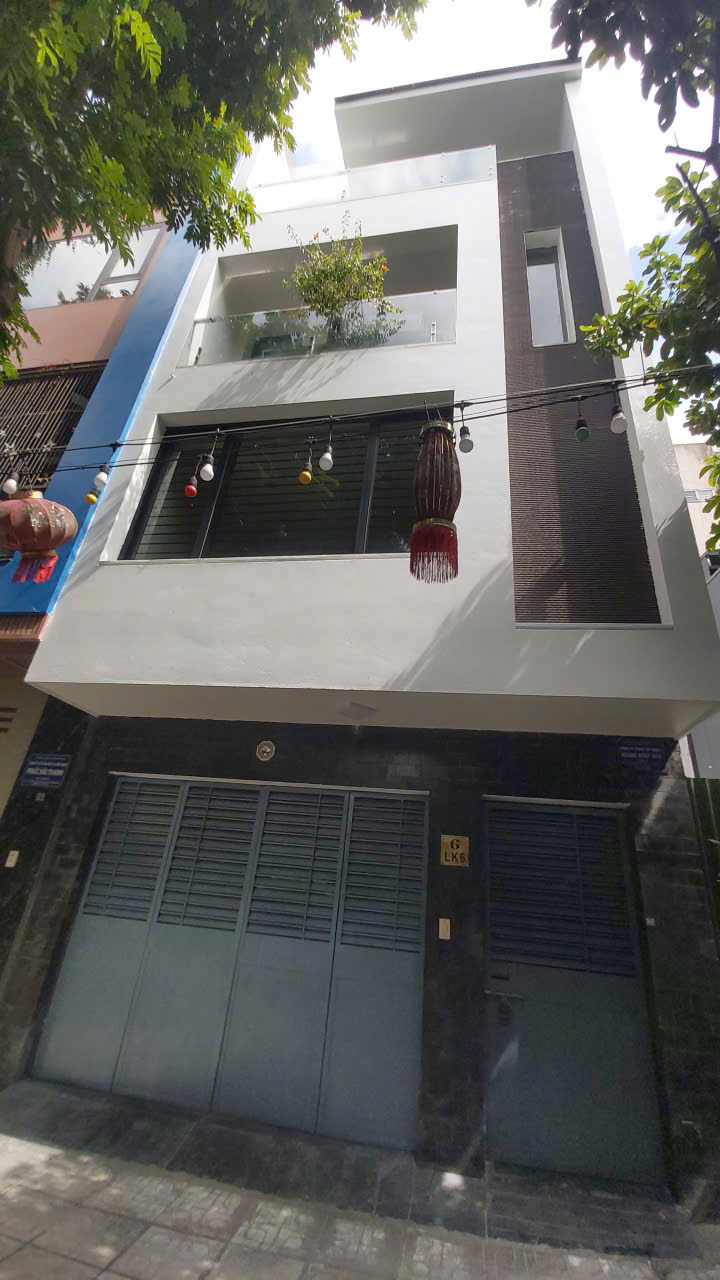 BÁN NHÀ LK MẬU LƯƠNG 60M2 XÂY CHẮC CHẮN, NỘI THẤT GỖ XỊN - GIÁ CHỈ 15.8 TỶ