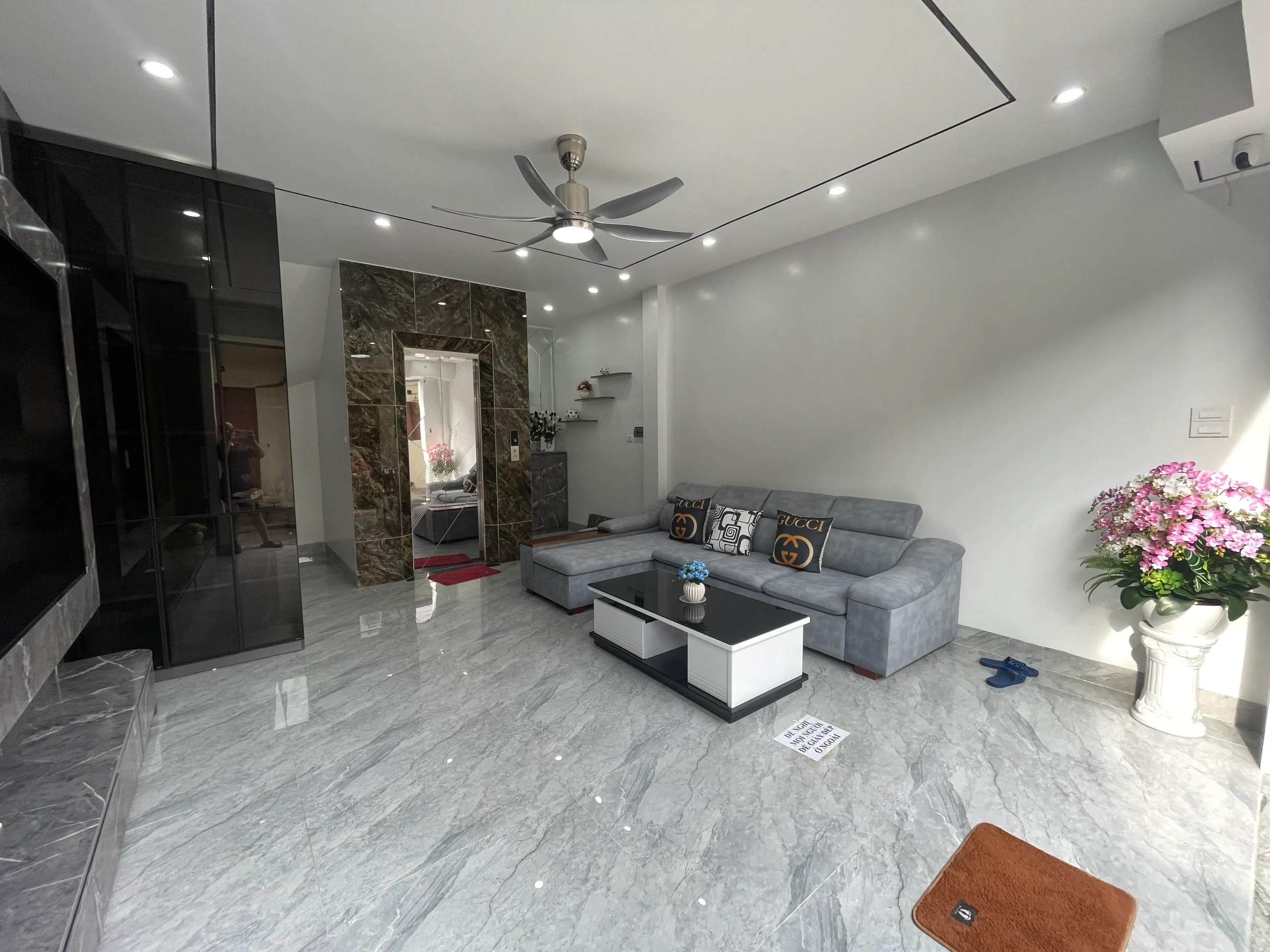 SIÊU PHẨM LÔ GÓC – PHỐ ĐÀM QUANG TRUNG – 40M² – 6 TẦNG THANG MÁY – MẶT TIỀN 5M – GIÁ CHỈ 9.1 TỶ