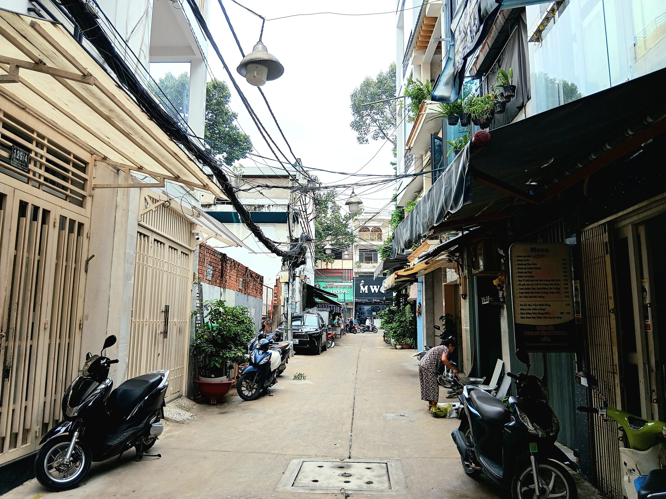 Bán Nhà Đường Nguyễn Trãi - P.2 - Q.5 Khu Thời Trang - 31m²(3.1 x 10)3 Tầng - 6,3 Tỷ TL Nhà Mới Ở Ngay - Sân Thượng - 3PN - 3WC Khu Vực Hiếm Nhà Bán