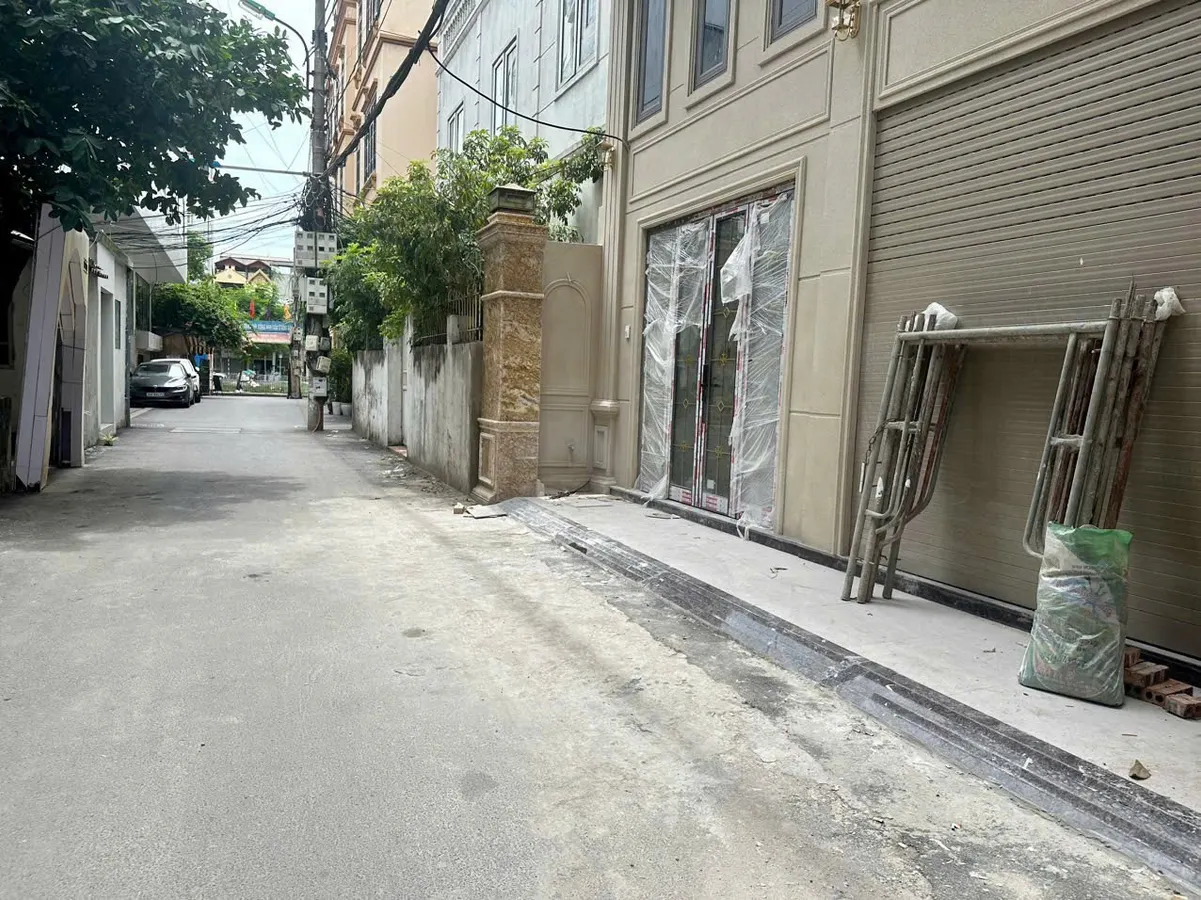 Bán Nhà Vũ Tông Phan. Thanh Xuân. 8 Tầng Thang Máy. Lô Góc. Ô Tô. DT 45m2. MT 7m. Giá 18.5 Tỷ.