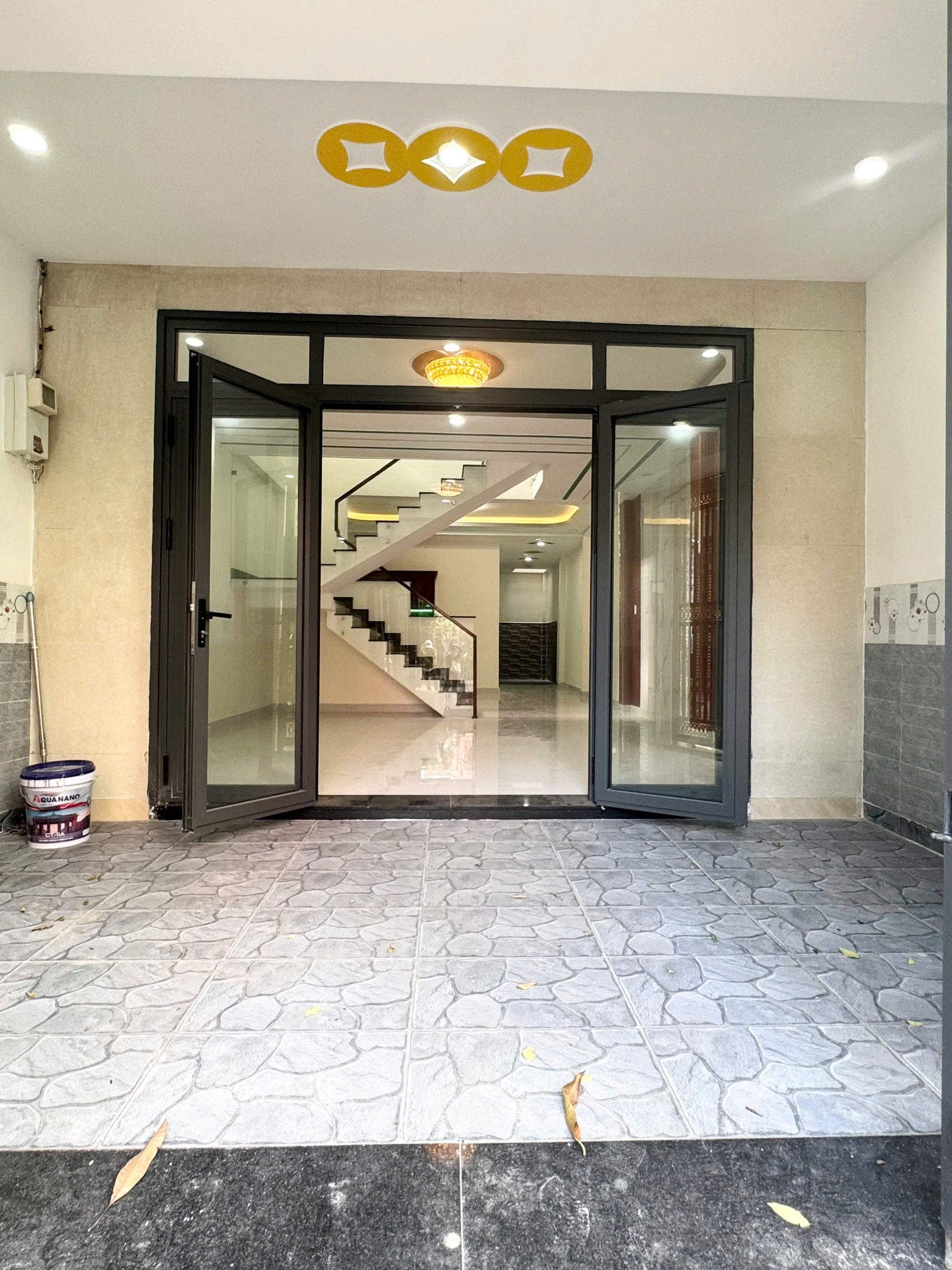 Bán nhà hẻm xe hơi dt 5x18 trệt lầu 4 PN bán 4ty6