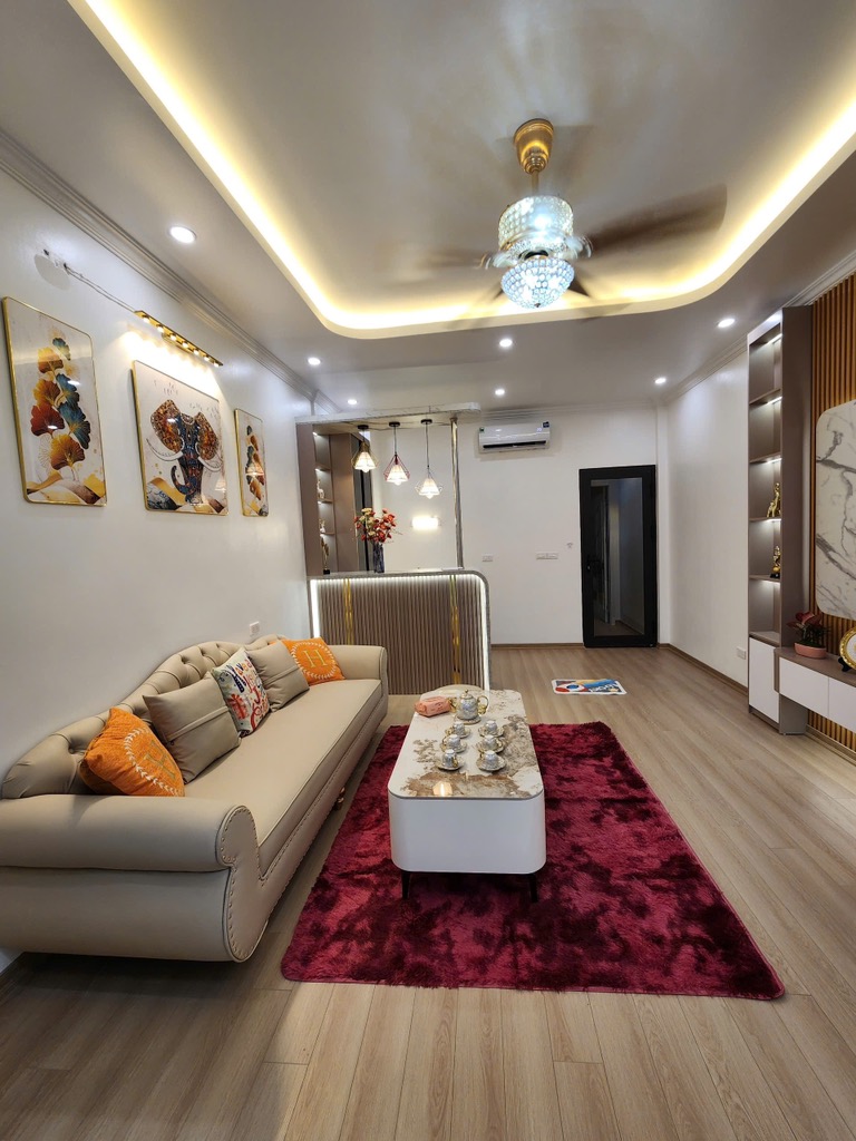 Nhà mới Thái Hà oto đỗ cửa, thoáng trước sau