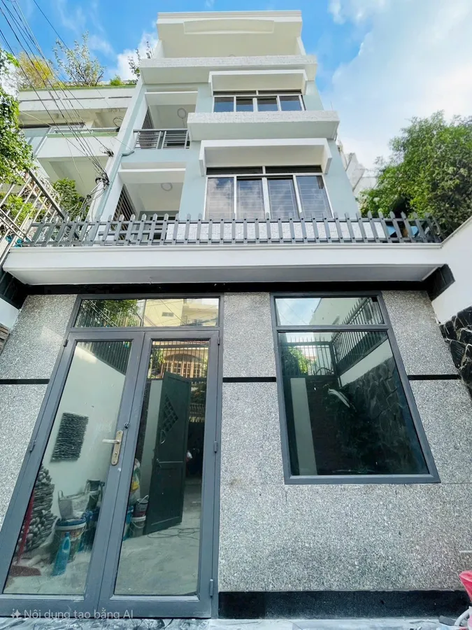 Nhà đẹp 4 tầng, 5 Phòng ngủ, Đường 10m, Gần Trường, Gần Chợ, Gần Sân Bay, Ở Ngay, Giá 13.5 Tỷ!
