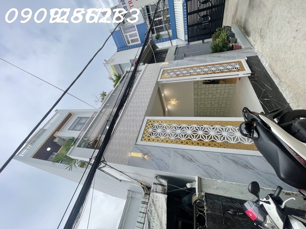 CHỈ HƠN 5 TỶ-NHÀ ĐẸP 3 TẦNG-68M2-KẾ PHÚ MỸ HƯNG-QUẬN 7