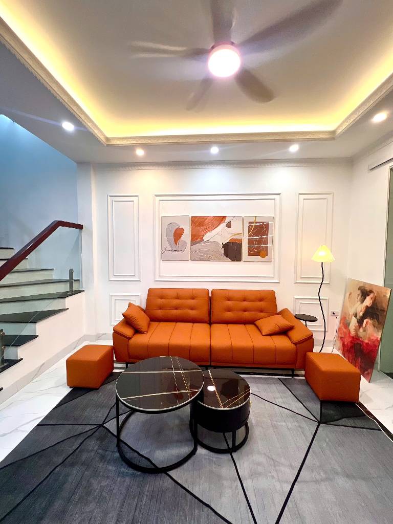 BÁN NHÀ NGUYỄN VĂN LINH LONG BIÊN, OTO, FULL NỘI THẤT, 35M, NHỈNH 7 TỶ