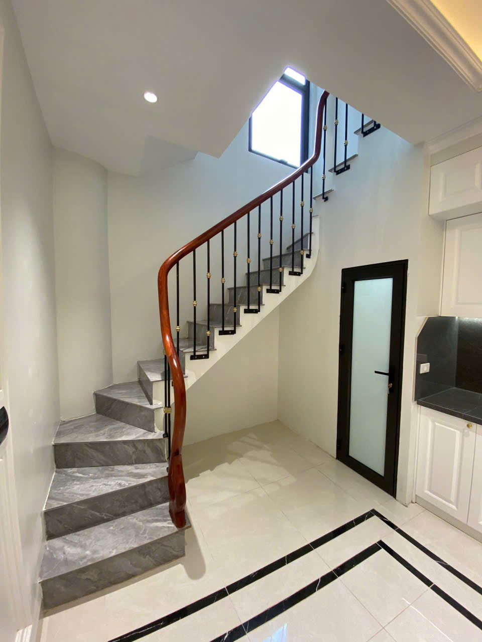 CĂN GÓC CỰC SÁNG VÀ THOÁNG TẠI CHIẾN THẮNG - VĂN QUÁN - 5T - CHỈ 6.5 TỶ
