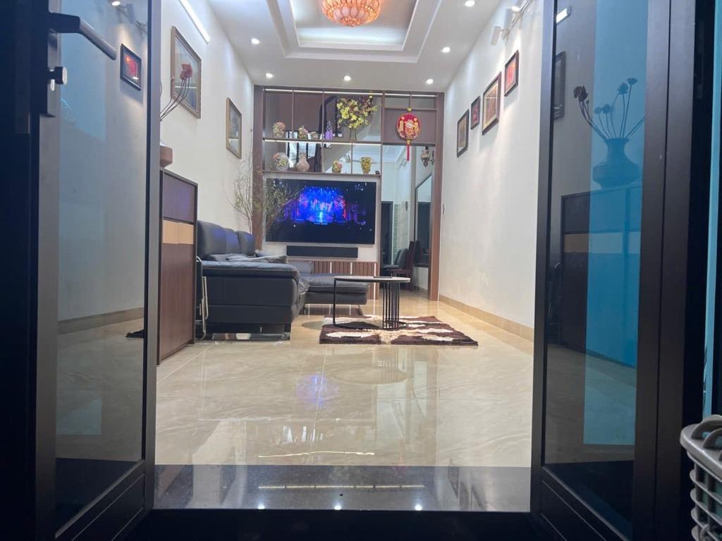 Chính chủ bán nhà Cổ Nhuế, lô góc 2 thoáng, DT 52m2, 4T