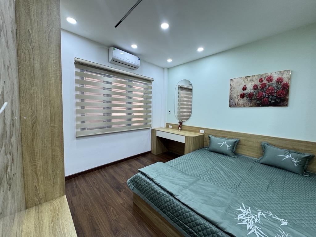 Nhà 5 tầng Phú Đô – Lê Quang Đạo 38m2, cách ô tô 20m, giá tốt