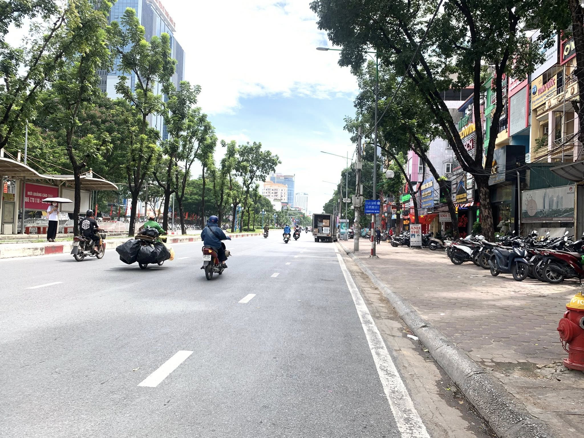 MẶT PHỐ, HOÀNG QUỐC VIỆT, CẦU GIẤY-VỈA HÈ- KD-Ô TÔ:55M X5T, MT 4,1M, GIÁ 36,9 TỶ