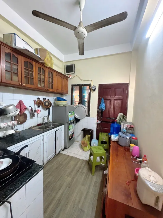 Bán Nhà Phương Mai. Đống Đa. Ô Tô. Vỉa Hè. DT 57m2. MT 2,8m. 4 Tầng. Giá 12,9 Tỷ.