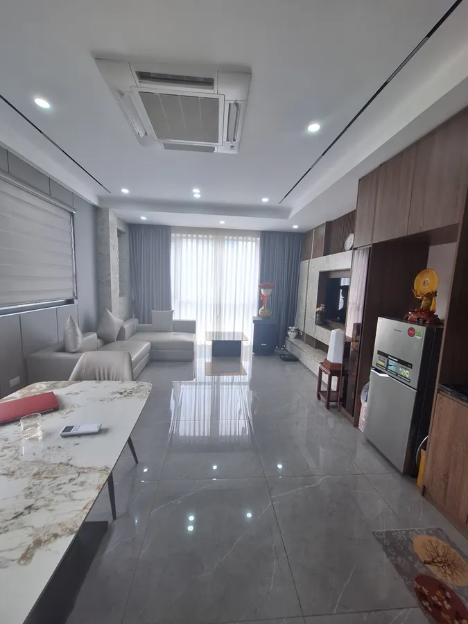 NHÀ MỚI ĐỦ NỘI THẤT Phố Nguyễn Sơn 40m2 X 6 tầng 12.5 tỷ Long Biên Hà Nội.