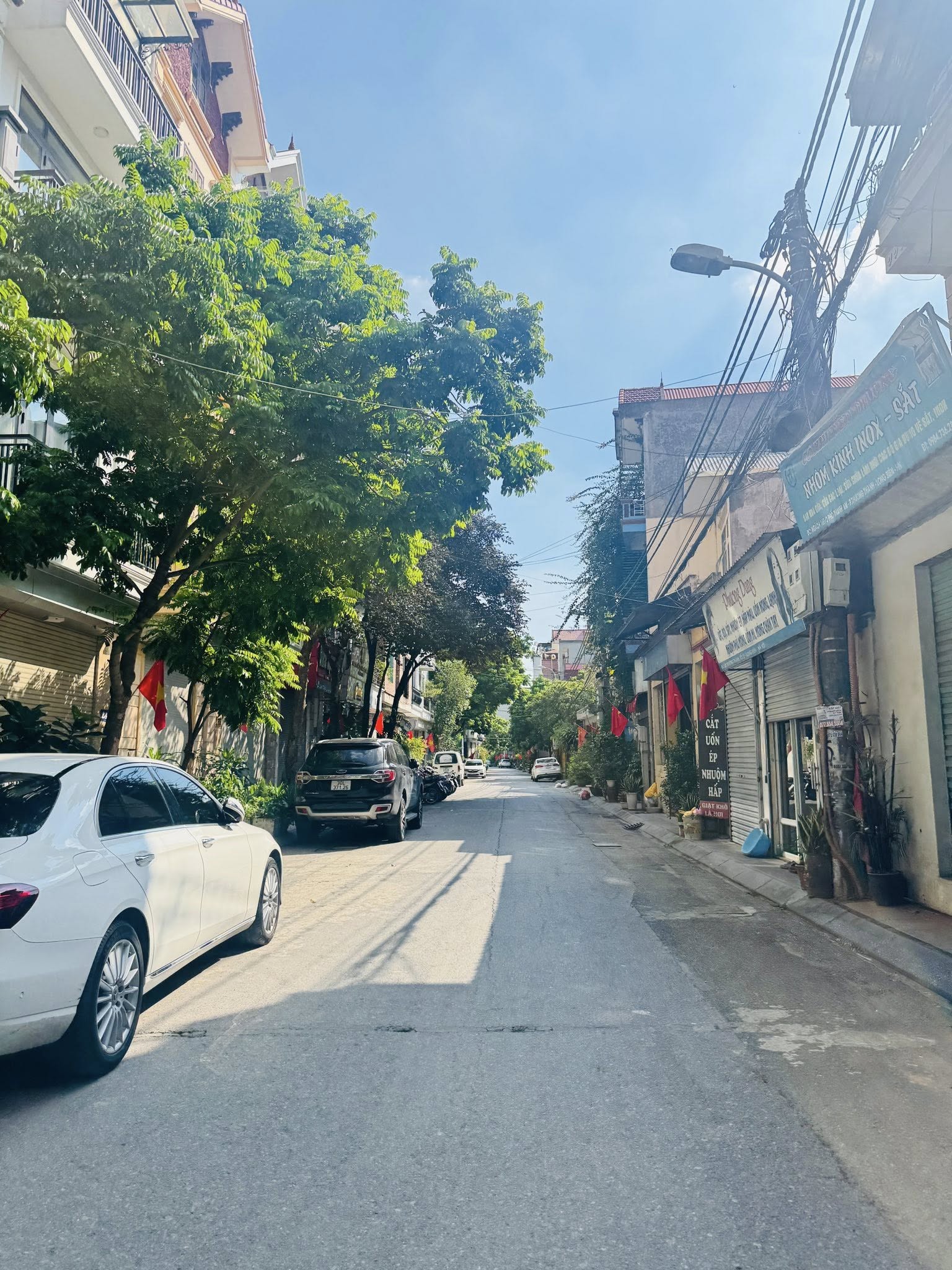 Bán Gấp Nhà Đức Giang 85m2, MT 4.5m Vỉa Hè, Ô Tô Tránh, Kinh Doanh, Dòng Tiền - 15.x Tỷ