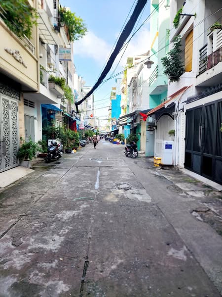 Nhà HXH Đường Nguyễn Thiện Thuật Phường 3 Quận 3 Cũ.