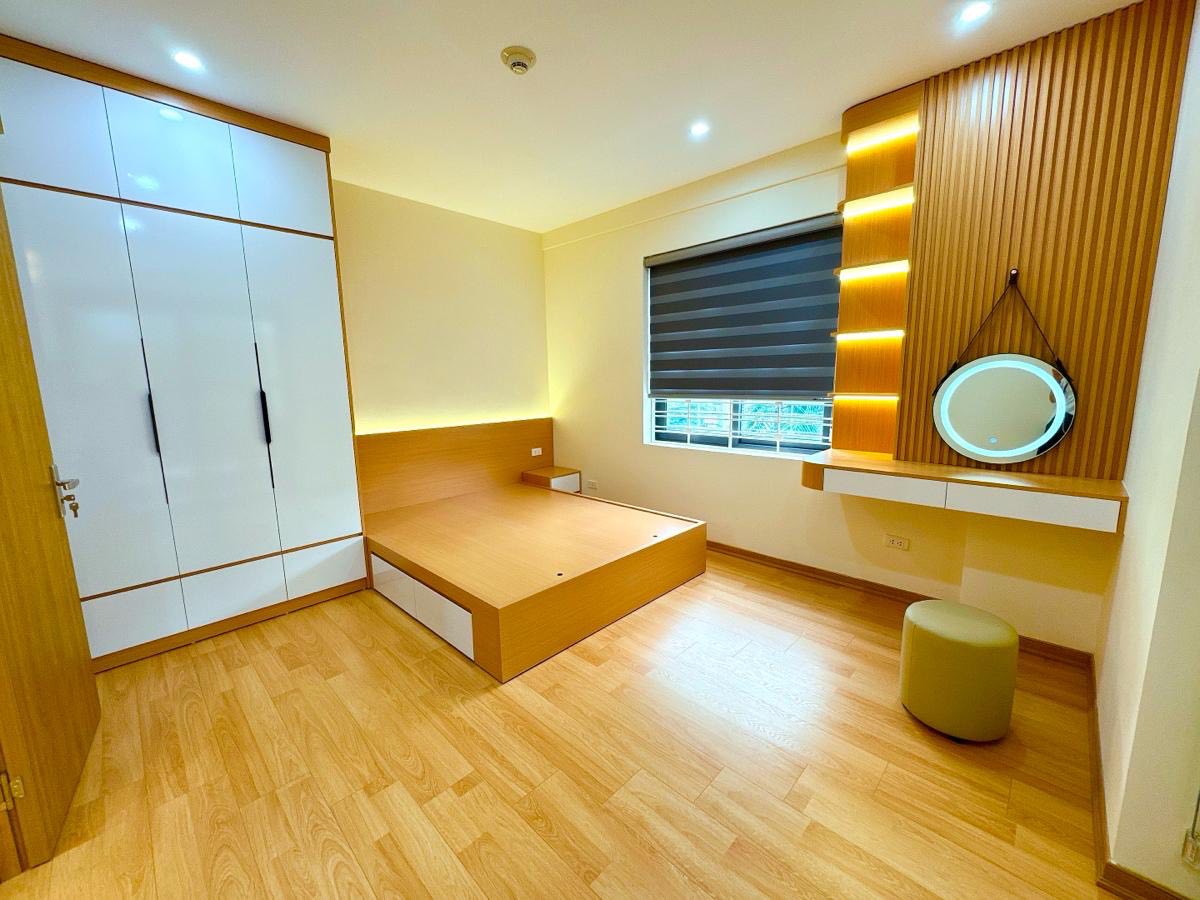 N07 Trần Quý Kiên 79m, 3PN, Mới kính coong, 6.55 tỷ, thủ phủ Cầu Giấy