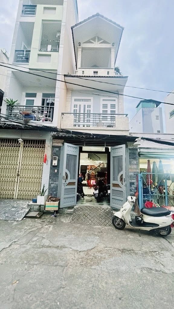 BÁN NHÀ 4 TẦNG NGAY CHỢ TÂN HƯƠNG – ĐƯỜNG 8M – SÁT MT – 80M – GIÁ 9.X TỶ