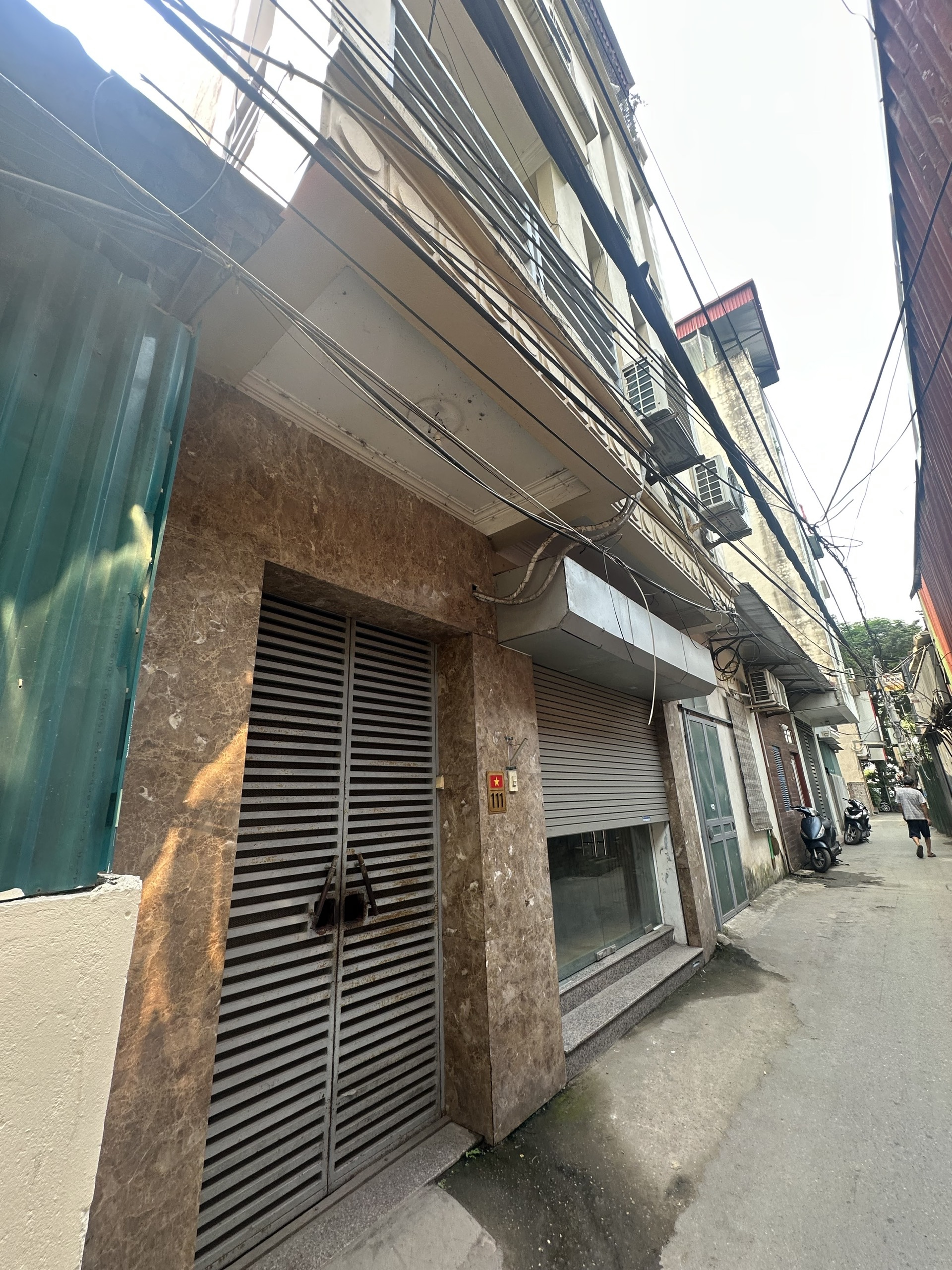 NHÀ MẶT NGÕ - GẦN PHỐ-HỒ TÂY VÀI PHÚT ĐI BỘ-HÀNG XÓM KĐT STALAKE_4 TẦNG-57/70M2-13,6 TỶ