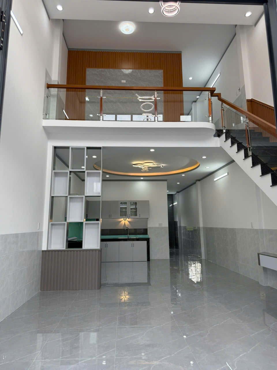 HÓT ! SIÊU PHẨM NHÀ ĐẸP CHÍNH CHỦ - BÁN GIÁ HỢP LÝ