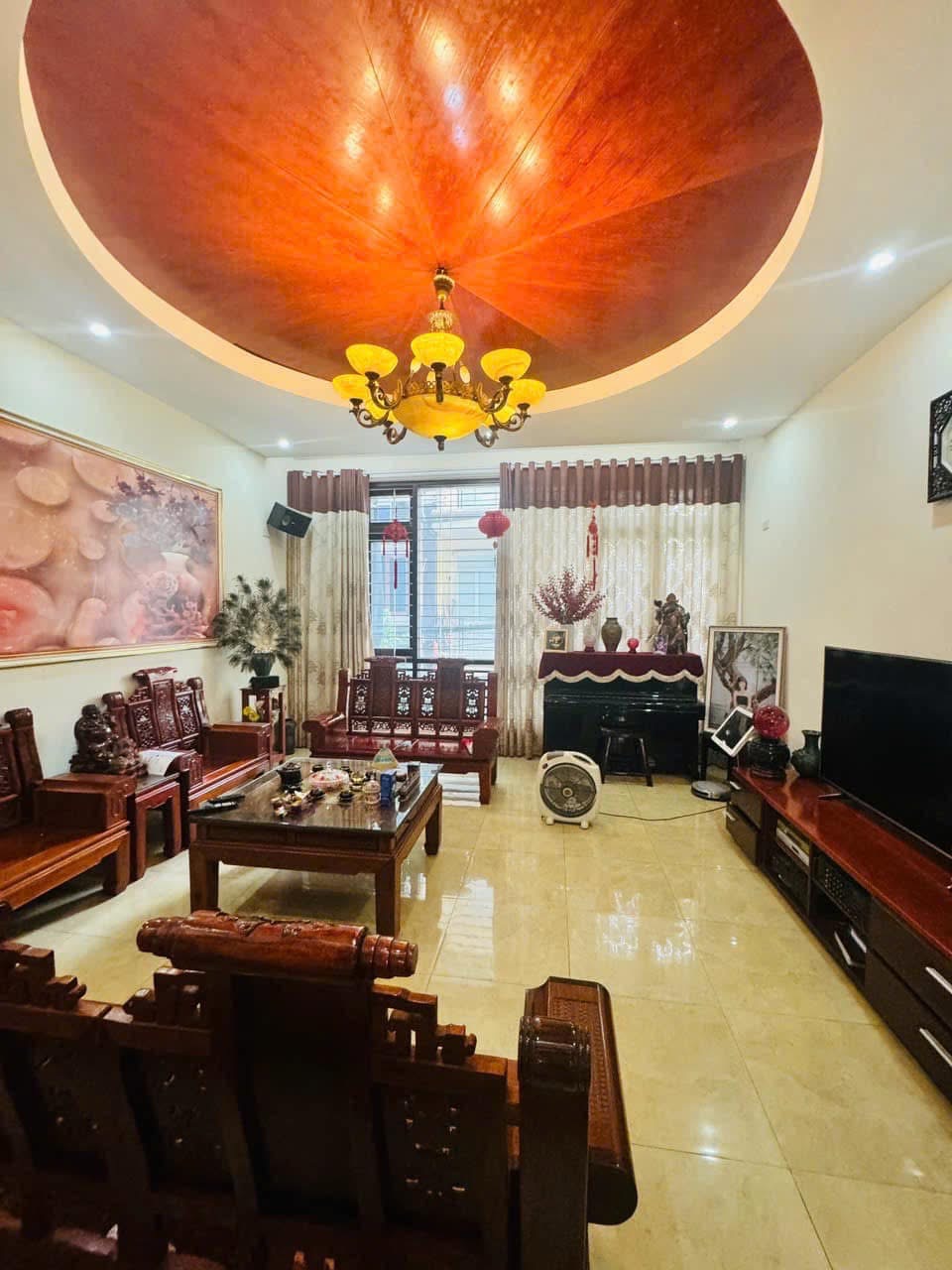 BÁN NHÀ VỊ TRÍ ĐẸP, VỈA HÈ RỘNG, MT TO, KINH DOANH ĐỈNH, Ô TÔ TRÁNH PHỐ TRẦN KIM XUYẾN.