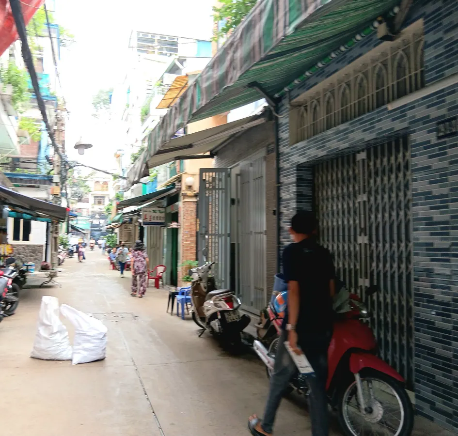 BÁN NHÀ ĐẸP NGUYỄN TRÃI, P.2, Q.5 – 3 TẦNG 3PN 3WC – GIÁ CHỈ 6.3 TỶ (TL)