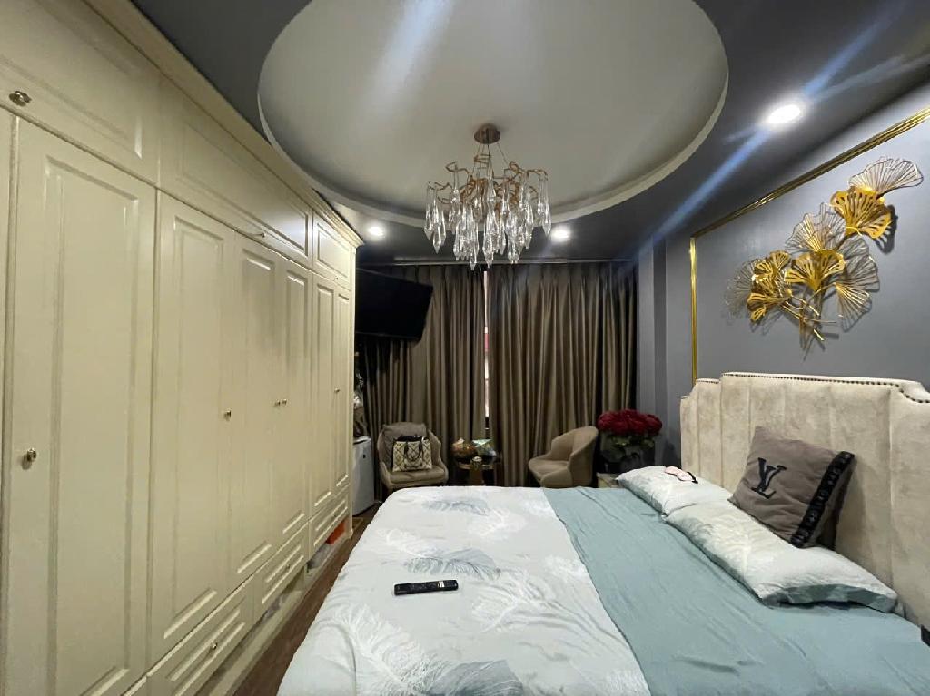 Nhà mới mặt phố Đống Đa 6 tầng - hơn 7 tỷ