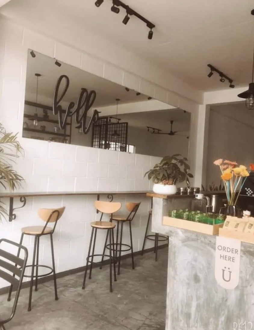 Nhà 3 tầng mặt tiền Tân Lưu . DT:92.5m . ngang 5m