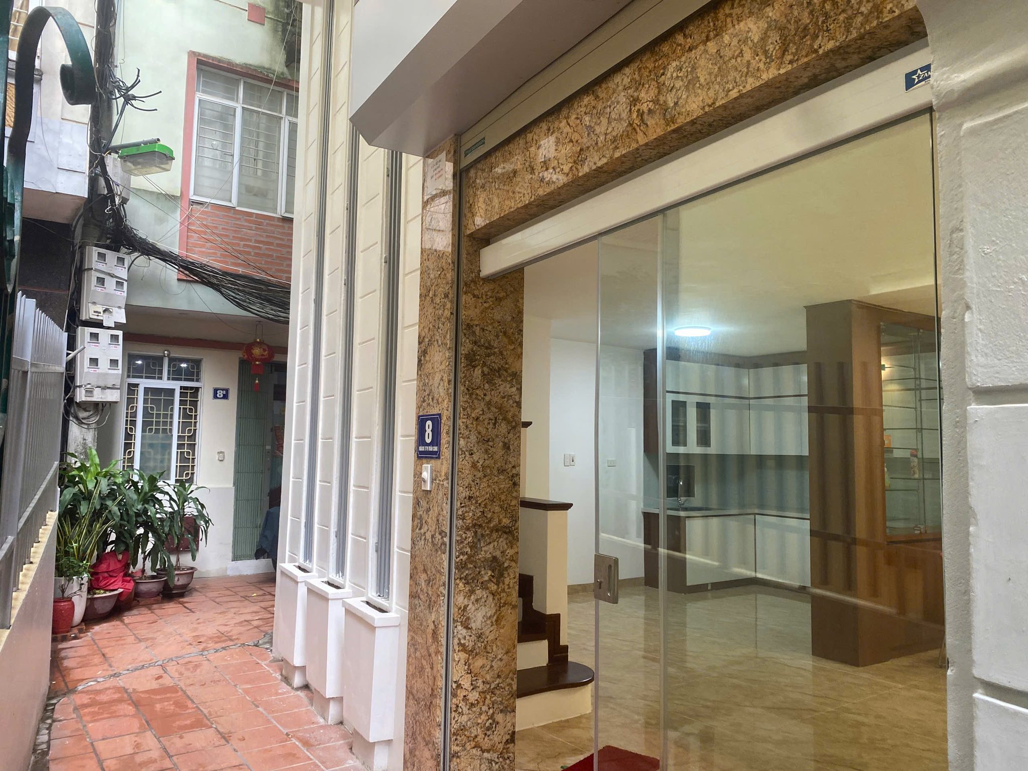 NHÀ MỚI, PHỐ TRẦN CUNG, NGHĨA ĐÔ, CẦU GIẤY: 37M X5T, MT 6M, GIÁ 9,5 TỶ